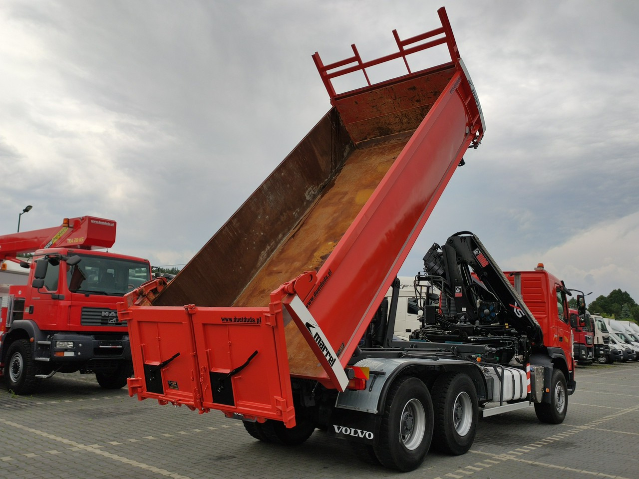 Tipvogn lastbil, Lastbil med kran Volvo FMX 410 6x4 13L HDS Radiowy Hydroburta: billede 8 Tipvogn lastbil, Lastbil med kran Volvo FMX 410 6x4 13L HDS Radiowy Hydroburta: billede 8