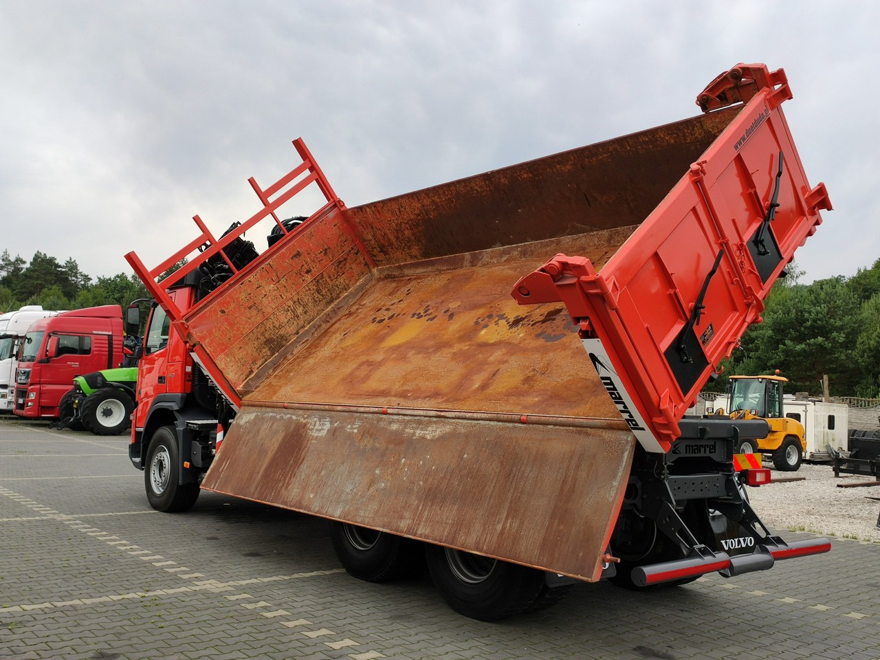 Tipvogn lastbil, Lastbil med kran Volvo FMX 410 6x4 13L HDS Radiowy Hydroburta: billede 11 Tipvogn lastbil, Lastbil med kran Volvo FMX 410 6x4 13L HDS Radiowy Hydroburta: billede 11