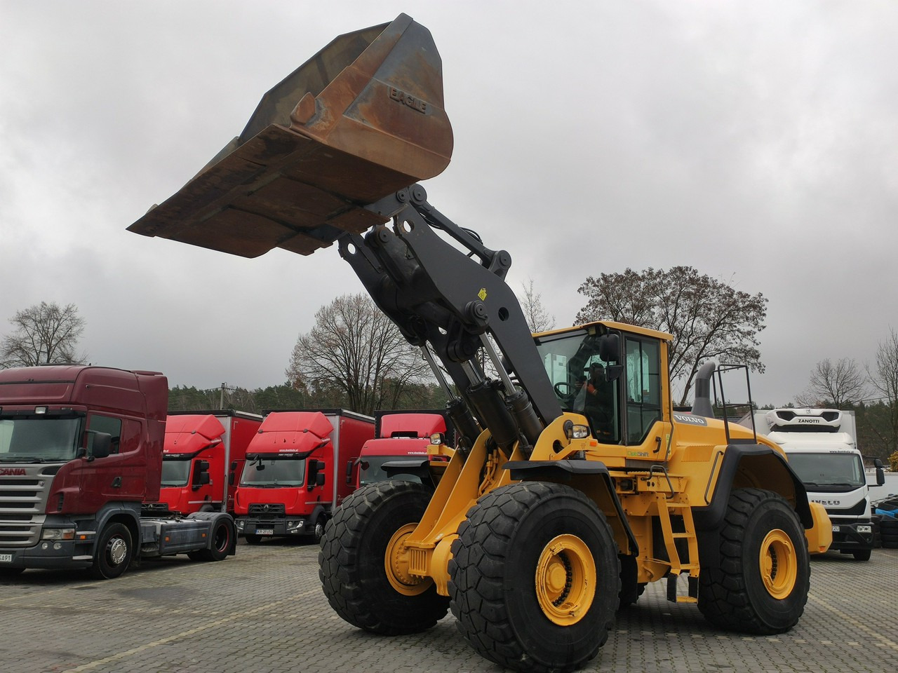 Volvo L 220G - Gummihjulslæsser: billede 2 Volvo L 220G - Gummihjulslæsser: billede 2