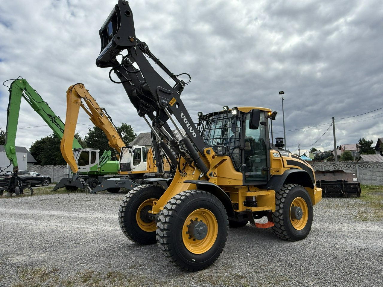 Volvo Waga -10ton WHEEL LOADER L45H Maszyna w Bardzo Dobrym Stanie - Gummihjulslæsser: billede 3 Volvo Waga -10ton WHEEL LOADER L45H Maszyna w Bardzo Dobrym Stanie - Gummihjulslæsser: billede 3