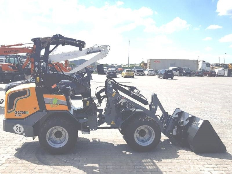 Giant G 2700 E X-Tra Elektro / electric - Skridstyret minilæsser: billede 5 Giant G 2700 E X-Tra Elektro / electric - Skridstyret minilæsser: billede 5