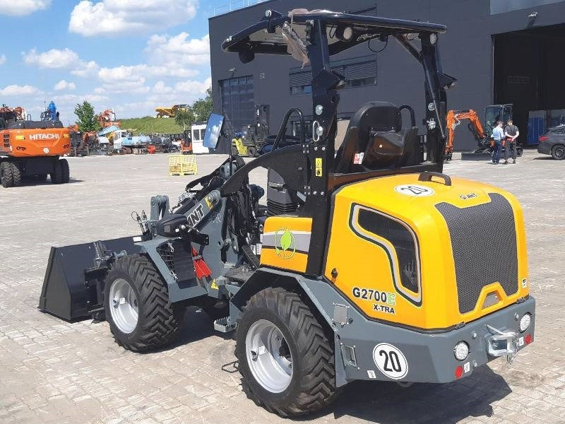 Giant G 2700 E X-Tra Elektro / electric - Skridstyret minilæsser: billede 3 Giant G 2700 E X-Tra Elektro / electric - Skridstyret minilæsser: billede 3
