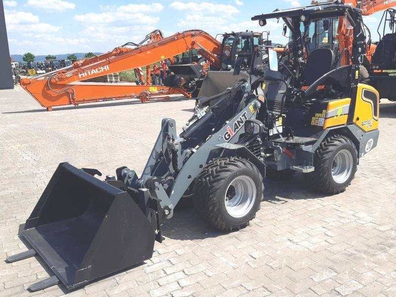 Giant G 2700 E X-Tra Elektro / electric - Skridstyret minilæsser: billede 2 Giant G 2700 E X-Tra Elektro / electric - Skridstyret minilæsser: billede 2