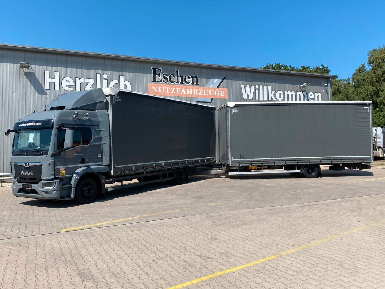 Lastbil med presenning MAN TGM 15.250 + Redos Anhänger GESAMTZUG|Durchlader: billede 1