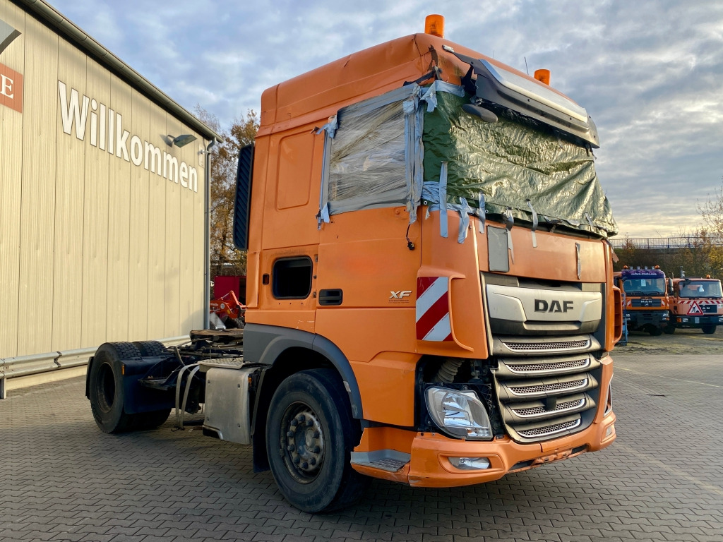 DAF XF 450 / UNFALL - Trækker: billede 2 DAF XF 450 / UNFALL - Trækker: billede 2