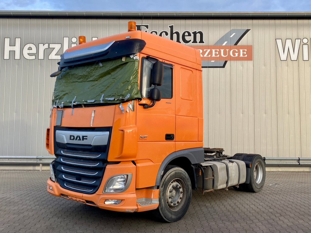 DAF XF 450 / UNFALL - Trækker: billede 1 DAF XF 450 / UNFALL - Trækker: billede 1