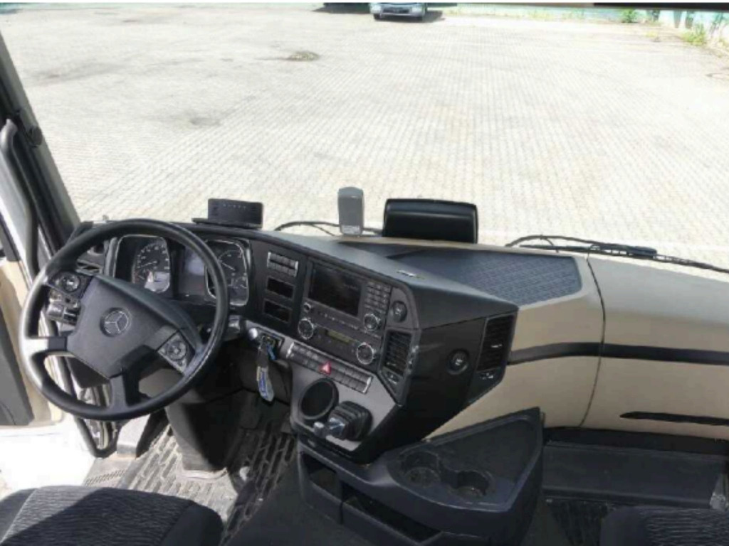 Mercedes-Benz 1845 Actros LS 4x2, StreamSpace - Trækker: billede 2 Mercedes-Benz 1845 Actros LS 4x2, StreamSpace - Trækker: billede 2