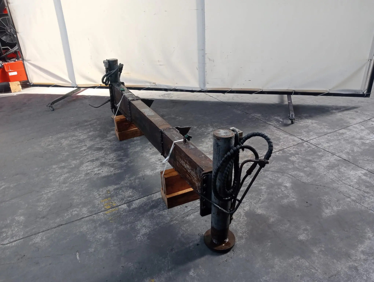 Estabilizador fijo a 2.300 mm - Udstyr for Kran: billede 2 Estabilizador fijo a 2.300 mm - Udstyr for Kran: billede 2