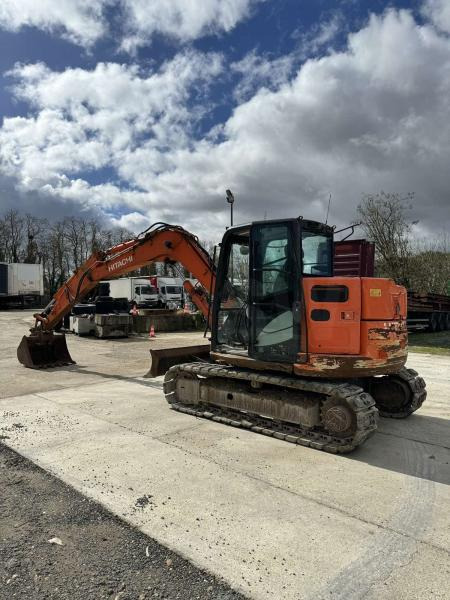 Hitachi ZX85USB-5A - Bæltegravemaskine: billede 1 Hitachi ZX85USB-5A - Bæltegravemaskine: billede 1