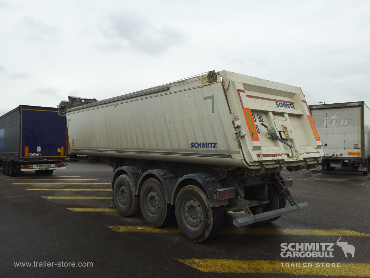 SCHMITZ Tipper Alu-square sided body 27m³ - Tipvogn sættevogn: billede 5 SCHMITZ Tipper Alu-square sided body 27m³ - Tipvogn sættevogn: billede 5