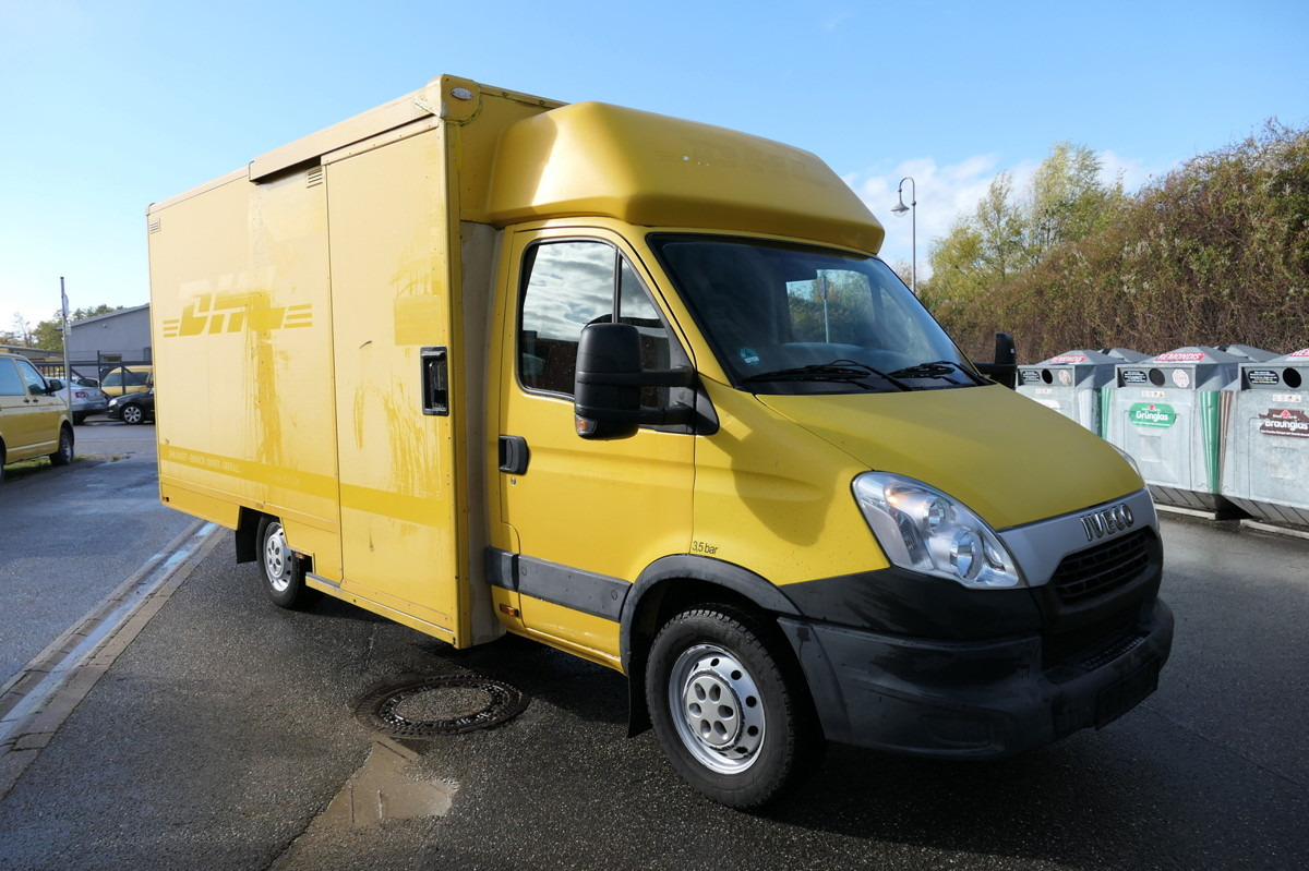 IVECO Daily 35 S11 C30C AUTOMATIK KAMERA Regale LUFT D - Varebil med kasse: billede 2 IVECO Daily 35 S11 C30C AUTOMATIK KAMERA Regale LUFT D - Varebil med kasse: billede 2
