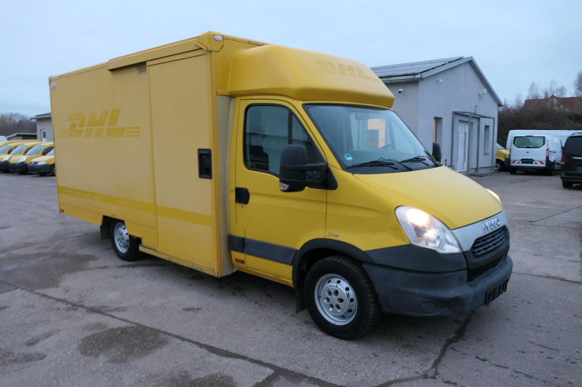 IVECO Daily 35 S11 C30C AUTOMATIK KAMERA Regale LUFT D - Varebil med kasse: billede 2 IVECO Daily 35 S11 C30C AUTOMATIK KAMERA Regale LUFT D - Varebil med kasse: billede 2