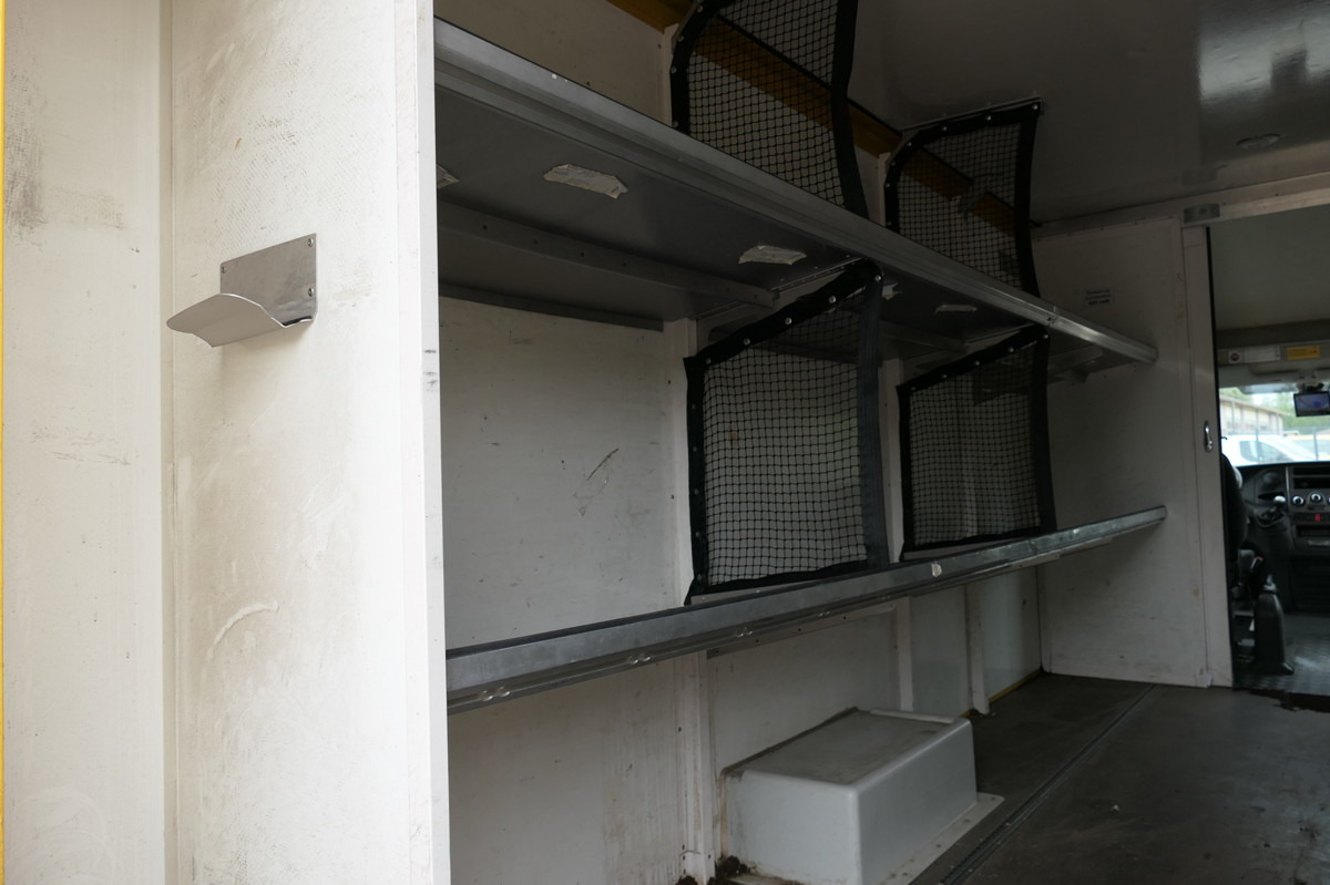 IVECO Daily 35 S11 C30C AUTOMATIK KAMERA Regale LUFT D - Varebil med kasse: billede 5 IVECO Daily 35 S11 C30C AUTOMATIK KAMERA Regale LUFT D - Varebil med kasse: billede 5