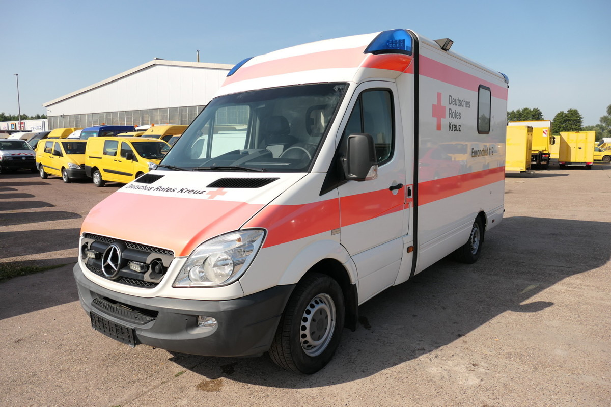 MERCEDES-BENZ Sprinter 316 CDI KLIMA Krankenwagen - Ambulance: billede 2 MERCEDES-BENZ Sprinter 316 CDI KLIMA Krankenwagen - Ambulance: billede 2