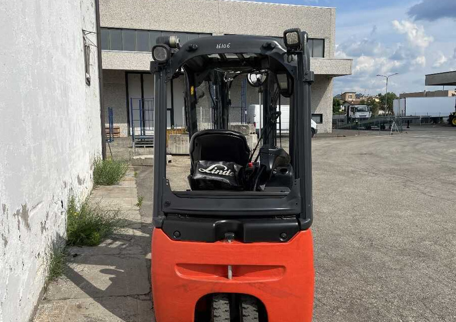 LINDE E 16-02 - El gaffeltruck: billede 4 LINDE E 16-02 - El gaffeltruck: billede 4