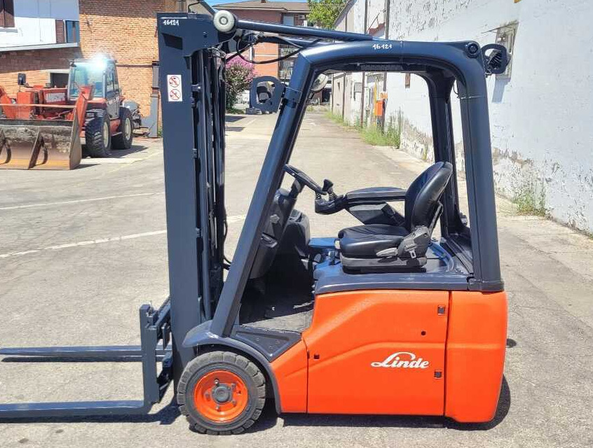Linde E 16 C-01/386 (batt. 2016) - El gaffeltruck: billede 3 Linde E 16 C-01/386 (batt. 2016) - El gaffeltruck: billede 3
