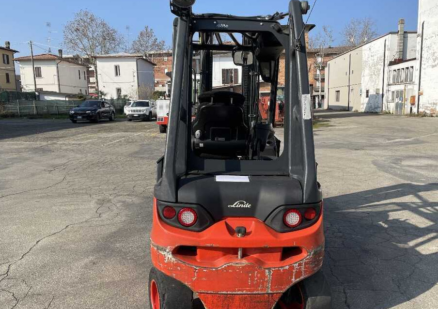 Linde E 30 L (batt. 2020) - El gaffeltruck: billede 4 Linde E 30 L (batt. 2020) - El gaffeltruck: billede 4