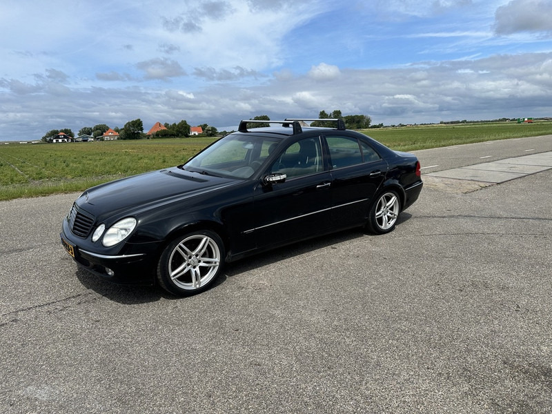 Mercedes-Benz E-Klasse 240 - Bil: billede 1 Mercedes-Benz E-Klasse 240 - Bil: billede 1