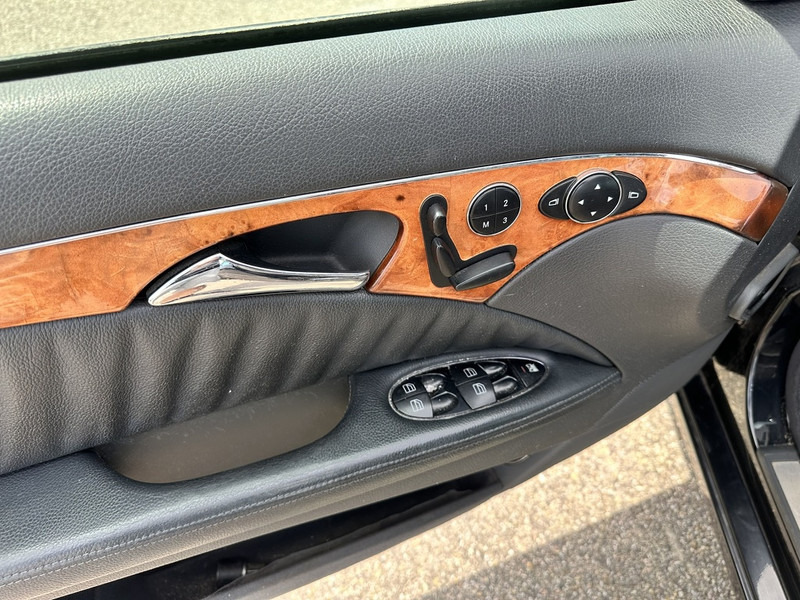 Mercedes-Benz E-Klasse 240 - Bil: billede 5 Mercedes-Benz E-Klasse 240 - Bil: billede 5