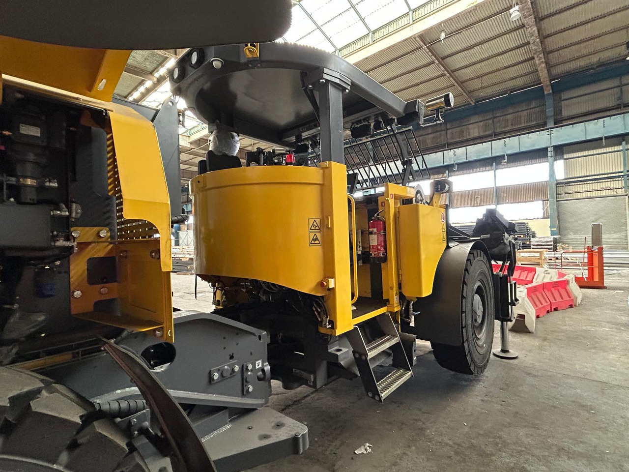 Atlas Copco (Epiroc) Boltec EC - Styret boremaskine: billede 5 Atlas Copco (Epiroc) Boltec EC - Styret boremaskine: billede 5