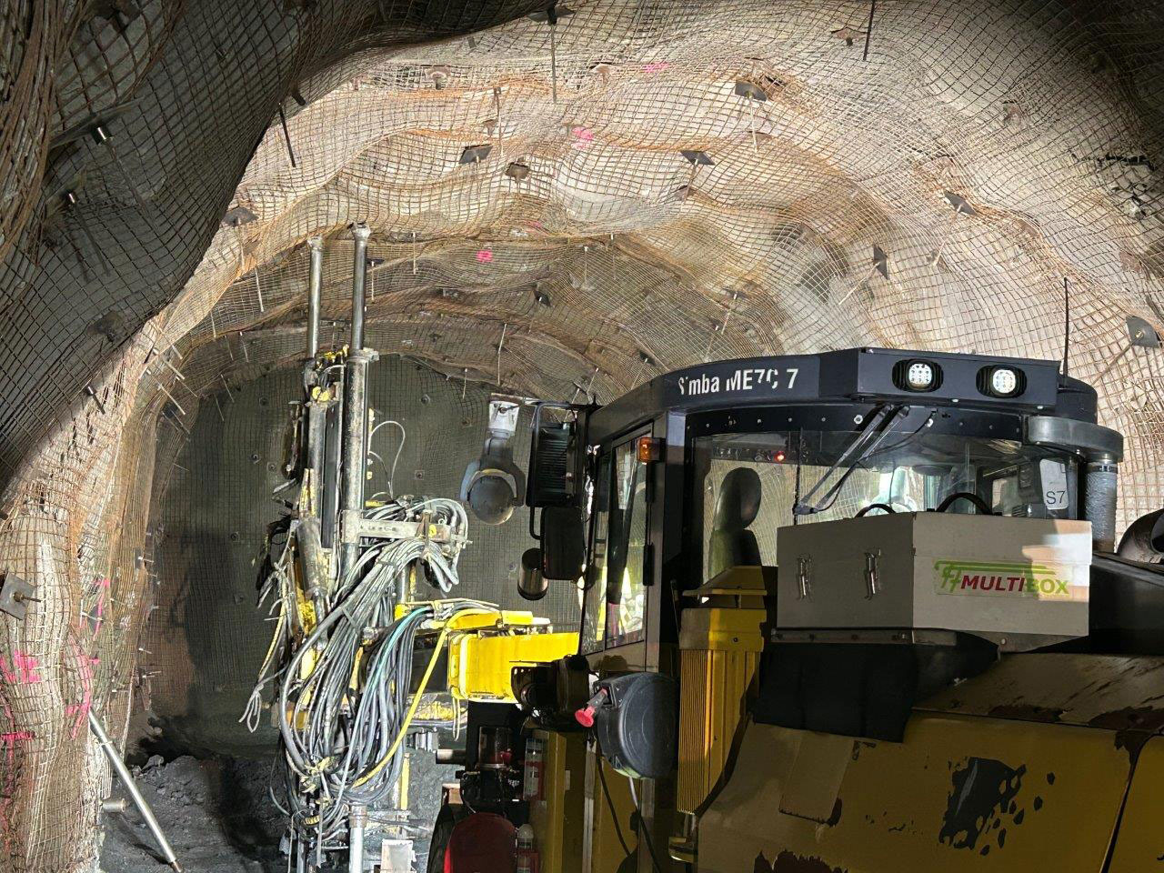 Atlas Copco (Epiroc) Simba ME7C - Styret boremaskine: billede 4 Atlas Copco (Epiroc) Simba ME7C - Styret boremaskine: billede 4