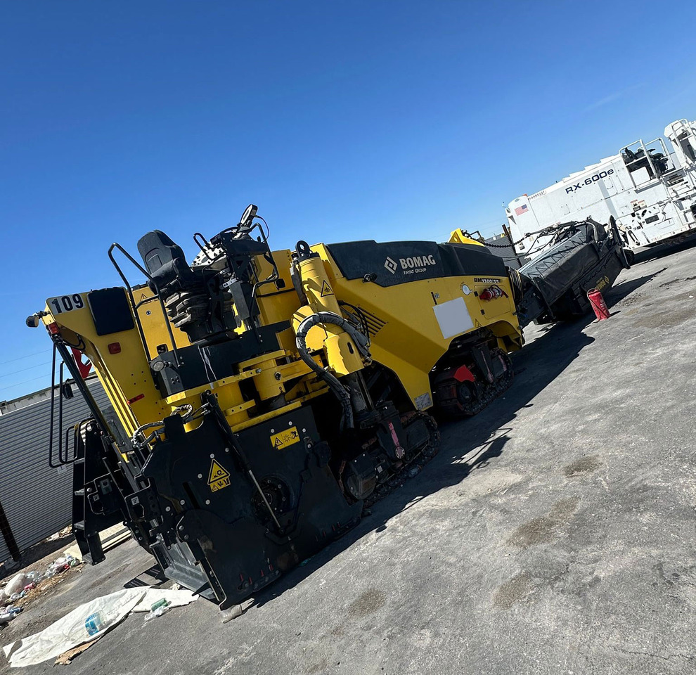 Bomag BM 1300/35 - Asfaltfræser: billede 1 Bomag BM 1300/35 - Asfaltfræser: billede 1