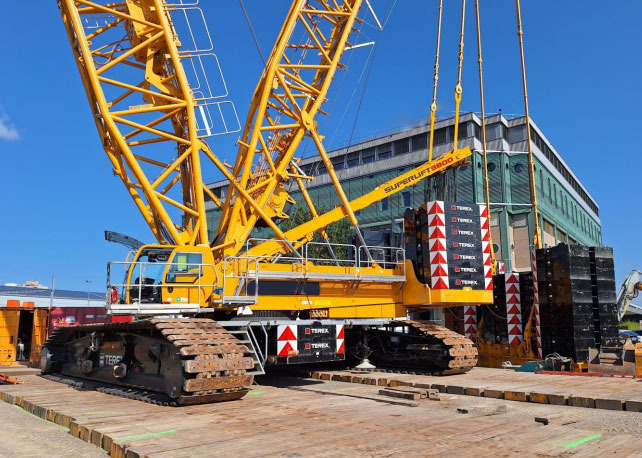 Terex Demag CC 3800-1 - Bæltekran: billede 2 Terex Demag CC 3800-1 - Bæltekran: billede 2