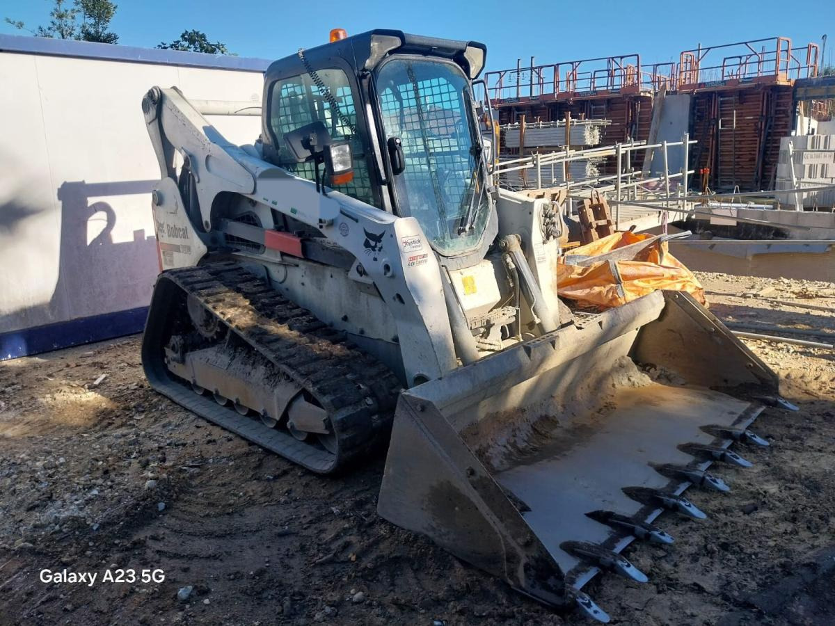 BOBCAT T870 T870 - Skridstyret minilæsser på bånd: billede 1 BOBCAT T870 T870 - Skridstyret minilæsser på bånd: billede 1