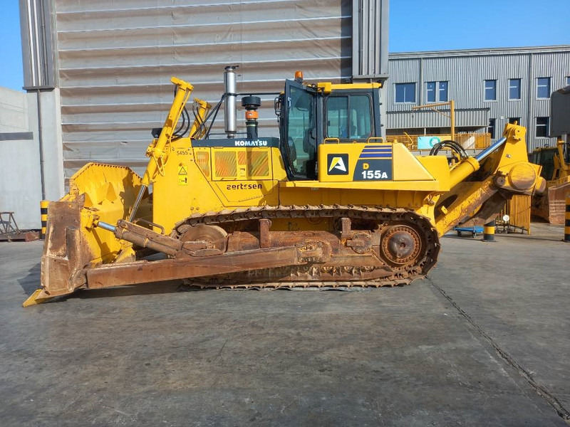 Komatsu D155A-6R (4 pieces available in Abu Dhabi) - Bulldozer: billede 1 Komatsu D155A-6R (4 pieces available in Abu Dhabi) - Bulldozer: billede 1