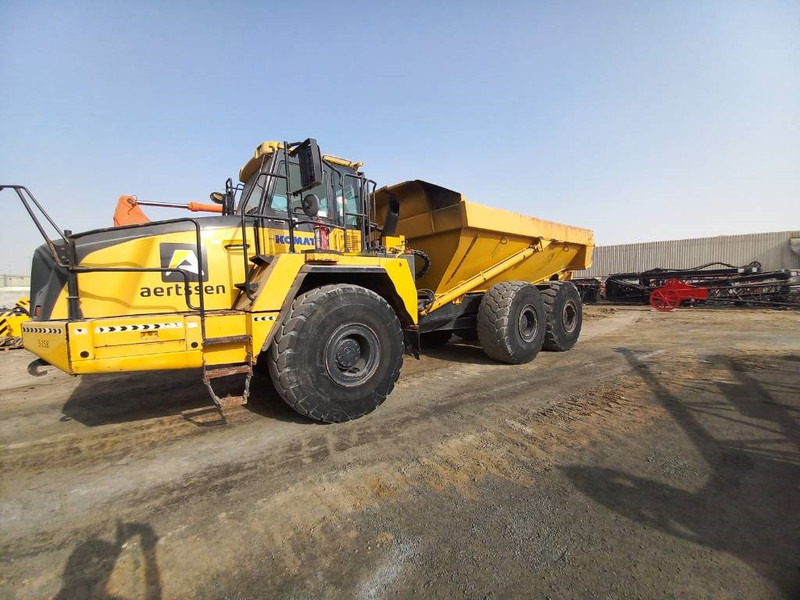 Komatsu HM400-3R (4 pcs available in Abu Dhabi) - Knækstyret dumper: billede 3 Komatsu HM400-3R (4 pcs available in Abu Dhabi) - Knækstyret dumper: billede 3