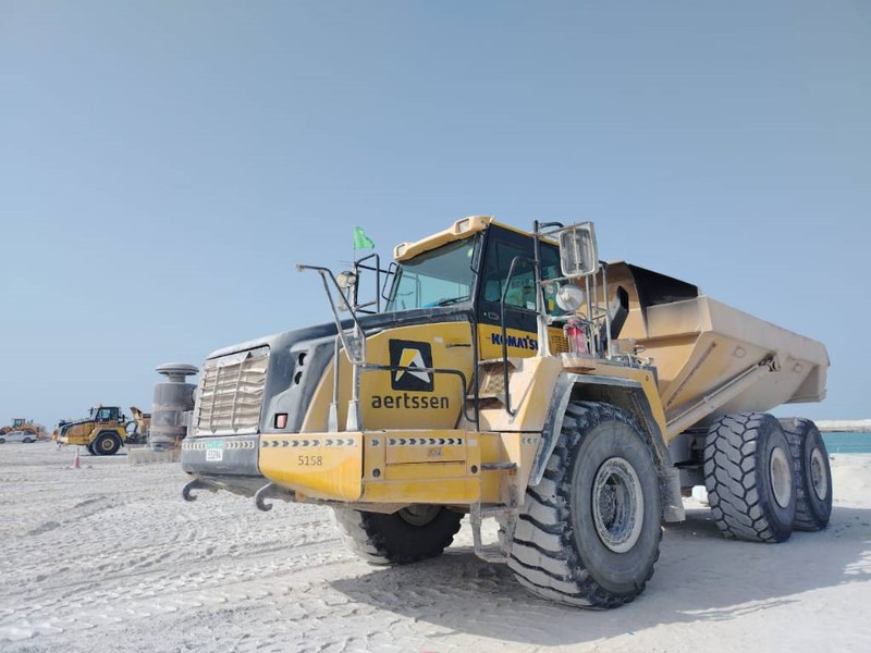 Komatsu HM400-3R (4 pieces available in Abu Dhabi) - Knækstyret dumper: billede 3 Komatsu HM400-3R (4 pieces available in Abu Dhabi) - Knækstyret dumper: billede 3