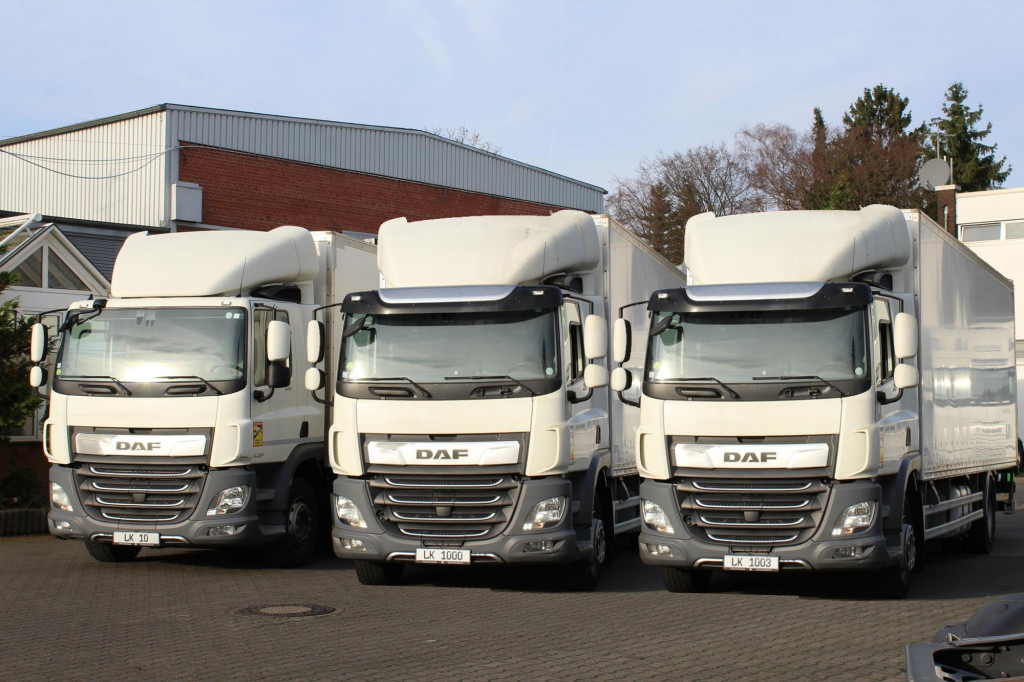 Daf CF 340 E6 Koffer 8,5m Klima LDW Rolltor LBW - Lastbil varevogn: billede 1 Daf CF 340 E6 Koffer 8,5m Klima LDW Rolltor LBW - Lastbil varevogn: billede 1