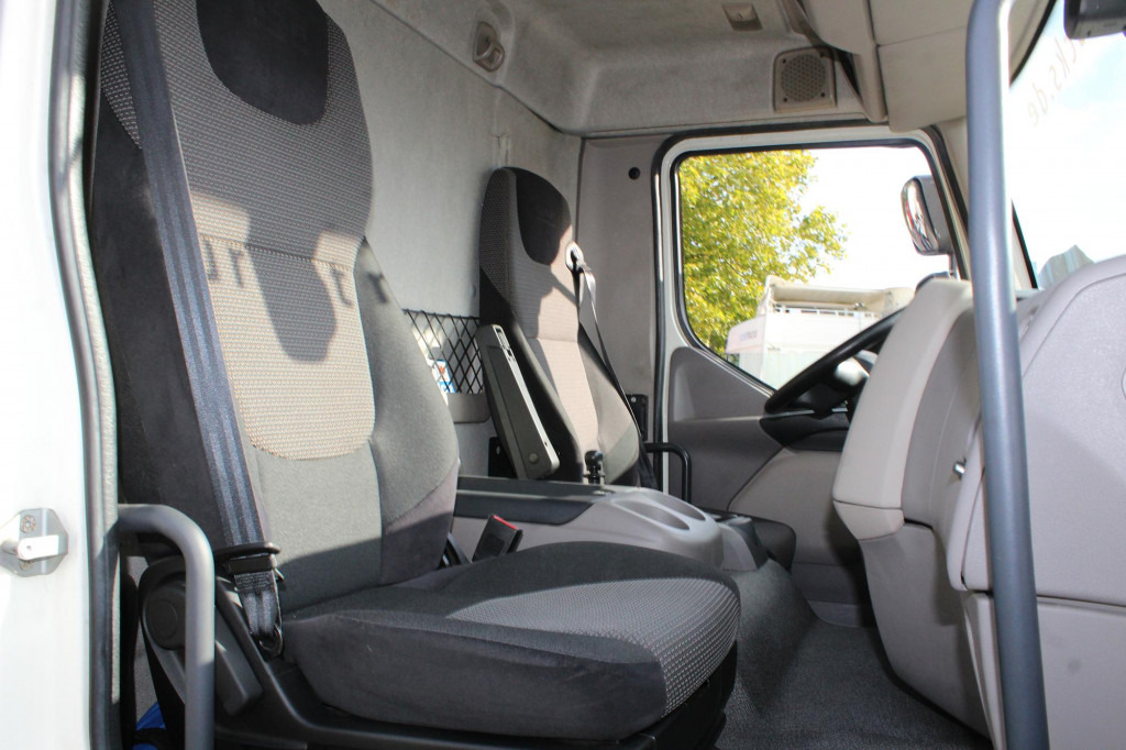 Daf LF 280 Koffer Klima LDW Rolltor LBW 149Tkm - Lastbil varevogn: billede 4 Daf LF 280 Koffer Klima LDW Rolltor LBW 149Tkm - Lastbil varevogn: billede 4