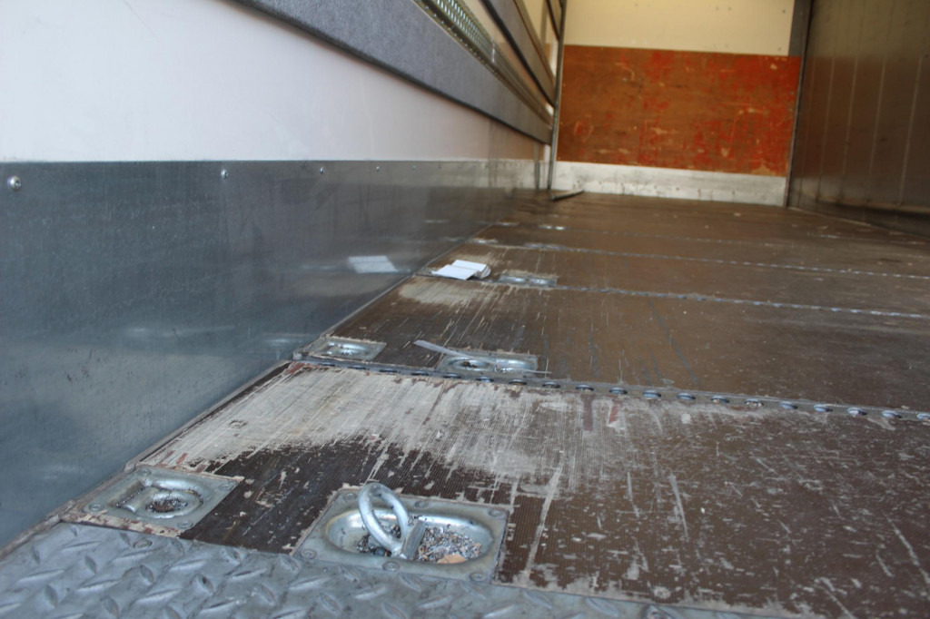 MAN TGM 18.290 Plane-Koffer 7,5 m Klima 499TKm - Lastbil varevogn: billede 3 MAN TGM 18.290 Plane-Koffer 7,5 m Klima 499TKm - Lastbil varevogn: billede 3