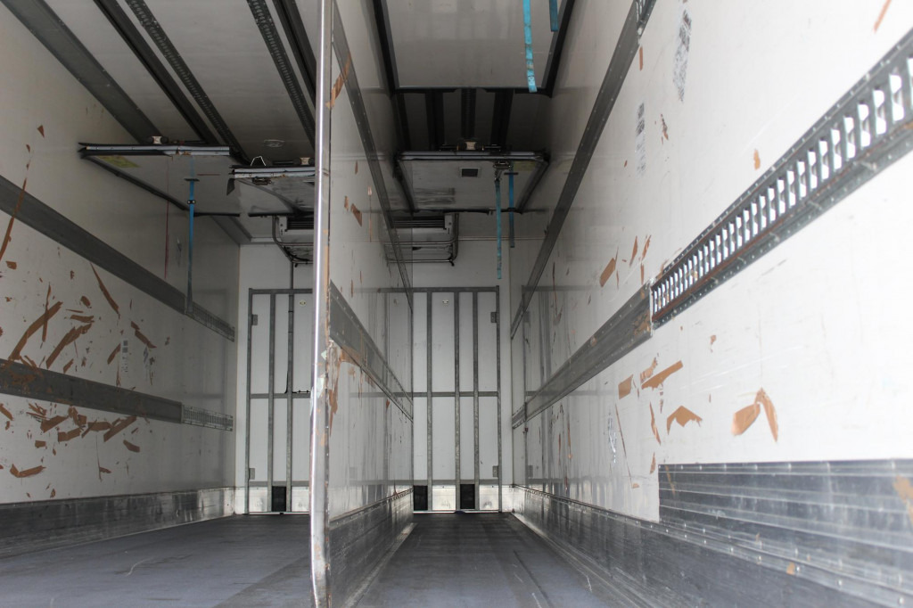 Mercedes-Benz Antos 2536 E6 CS 1250Mt Tri-temp LBW TW ATP - Kølevogn lastbil: billede 4 Mercedes-Benz Antos 2536 E6 CS 1250Mt Tri-temp LBW TW ATP - Kølevogn lastbil: billede 4