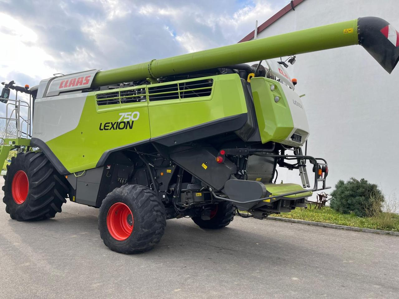 CLAAS Lexion 750 V-Kanal 3D, 30kmh, Mercedes Motor, Baujahr 2017 - Mejetærsker: billede 2 CLAAS Lexion 750 V-Kanal 3D, 30kmh, Mercedes Motor, Baujahr 2017 - Mejetærsker: billede 2