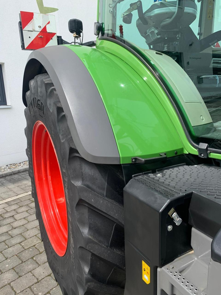 Leje en Fendt 724 Vario Power Plus mit GPS Fendt 724 Vario Power Plus mit GPS: billede 8