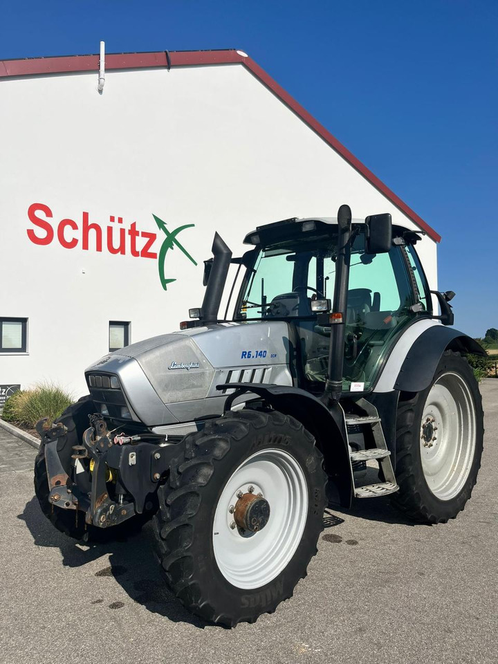 Lamborghini R6.140 DCR mit Frontzapfwelle und Frontkraftheber, Pflegeschlepper - Traktor: billede 1 Lamborghini R6.140 DCR mit Frontzapfwelle und Frontkraftheber, Pflegeschlepper - Traktor: billede 1