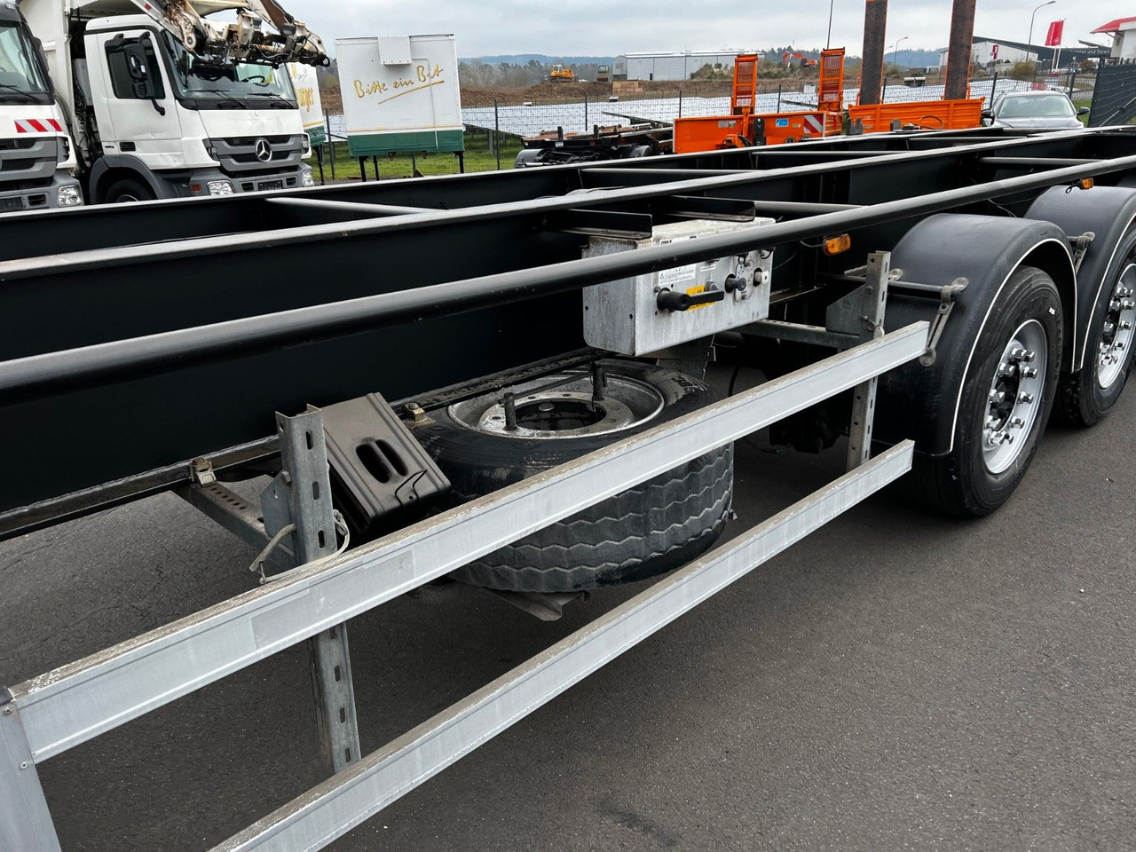 H&W 3- Achs Auflieger für Presscontainer H&W 3- Achs Auflieger für Presscontainer - Containerbil/ Veksellad sættevogn: billede 5 H&W 3- Achs Auflieger für Presscontainer H&W 3- Achs Auflieger für Presscontainer - Containerbil/ Veksellad sættevogn: billede 5