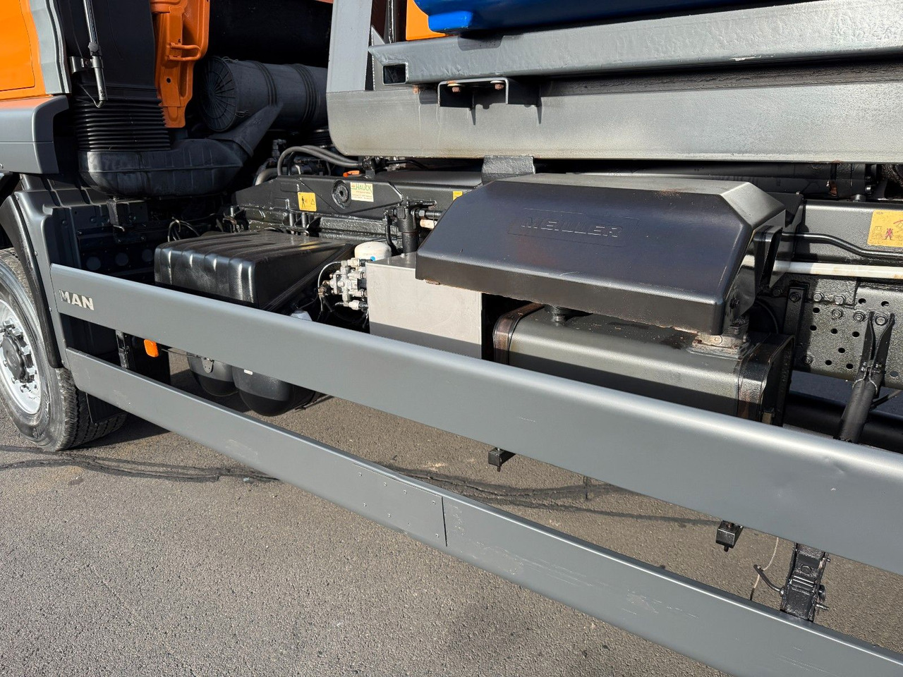 MAN TGA 18.360 4x4 Winterdienst Meiller Abroller - Lastbil kroghejs: billede 4 MAN TGA 18.360 4x4 Winterdienst Meiller Abroller - Lastbil kroghejs: billede 4