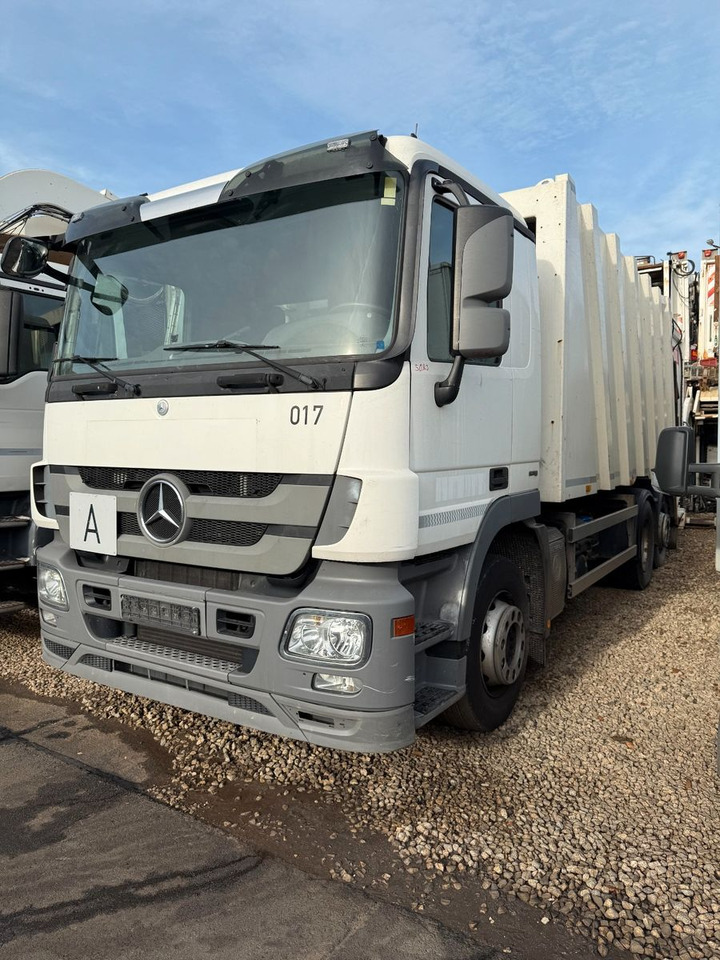 Mercedes-Benz Actros 2532 6x2 MP3 Faun Power Press 524 - Affaldsmaskine: billede 1 Mercedes-Benz Actros 2532 6x2 MP3 Faun Power Press 524 - Affaldsmaskine: billede 1