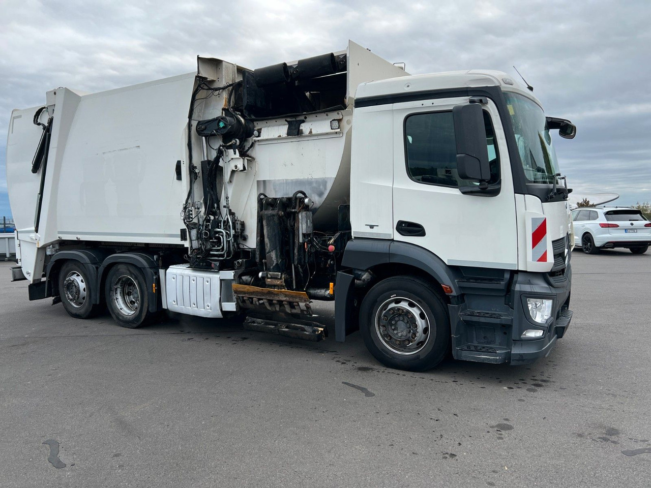 Mercedes-Benz Antos 2533 6x2 Seitenlader Faun Sidepress Mercedes-Benz Antos 2533 6x2 Seitenlader Faun Sidepress - Affaldsmaskine: billede 2 Mercedes-Benz Antos 2533 6x2 Seitenlader Faun Sidepress Mercedes-Benz Antos 2533 6x2 Seitenlader Faun Sidepress - Affaldsmaskine: billede 2