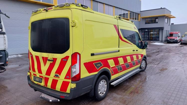FORD TRANSIT 2,0TDI AMBULANCE KLIMA 1.2018 EURO 6, 3 UNITS - Ambulance: billede 3 FORD TRANSIT 2,0TDI AMBULANCE KLIMA 1.2018 EURO 6, 3 UNITS - Ambulance: billede 3