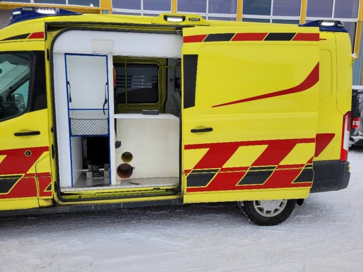 FORD TRANSIT 2,0TDI AMBULANCE KLIMA 4.2018 EURO 6, 3 UNITS  - Ambulance: billede 4 FORD TRANSIT 2,0TDI AMBULANCE KLIMA 4.2018 EURO 6, 3 UNITS  - Ambulance: billede 4