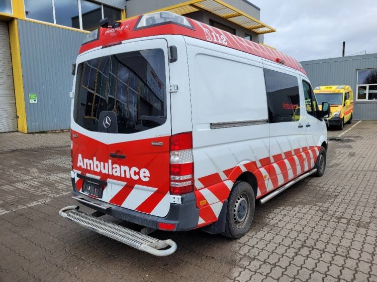 MERCEDES – BENZ SPRINTER 319 3.0D AMBULANCE (PROFILE) KLIMA, 6.2017, EURO 6 - Ambulance: billede 4 MERCEDES – BENZ SPRINTER 319 3.0D AMBULANCE (PROFILE) KLIMA, 6.2017, EURO 6 - Ambulance: billede 4