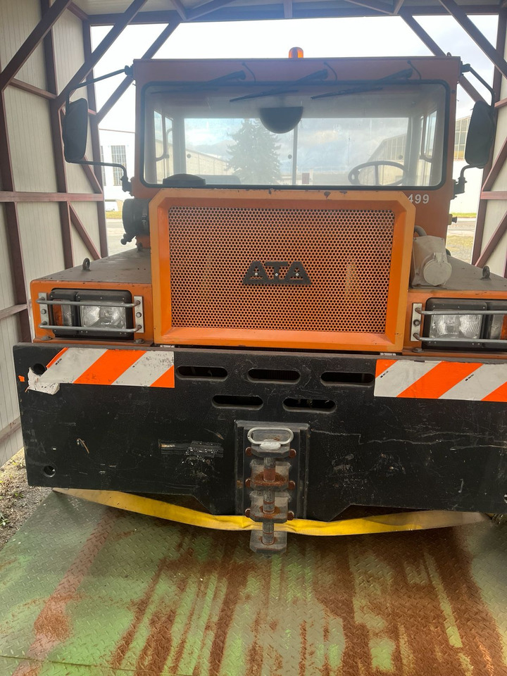 ATA 8500 4X4 - Push-back traktor: billede 1 ATA 8500 4X4 - Push-back traktor: billede 1