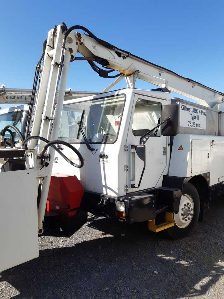 JBT Deicer Tempest 2 - Afisningsmaskine til fly: billede 5 JBT Deicer Tempest 2 - Afisningsmaskine til fly: billede 5