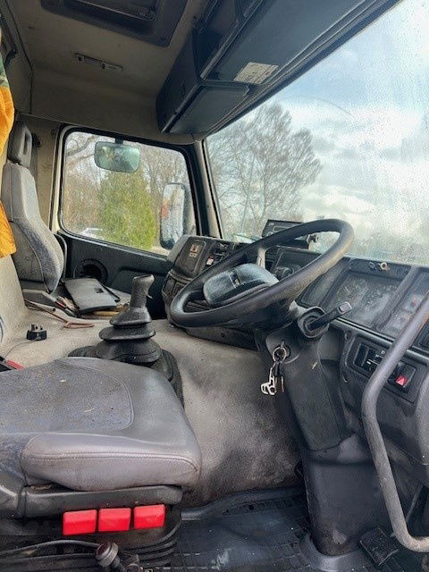 Volvo FM 12 FM12 8x4 Right Hand Drive - Tipvogn lastbil: billede 5 Volvo FM 12 FM12 8x4 Right Hand Drive - Tipvogn lastbil: billede 5