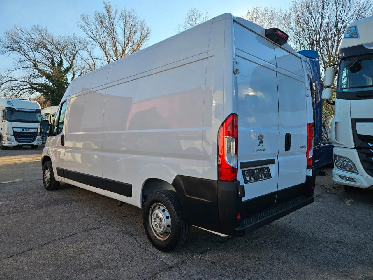 Peugeot Boxer Box 2.2 Premium FT 350 L3H2 Camera 2 units - Varebil med kasse: billede 4 Peugeot Boxer Box 2.2 Premium FT 350 L3H2 Camera 2 units - Varebil med kasse: billede 4