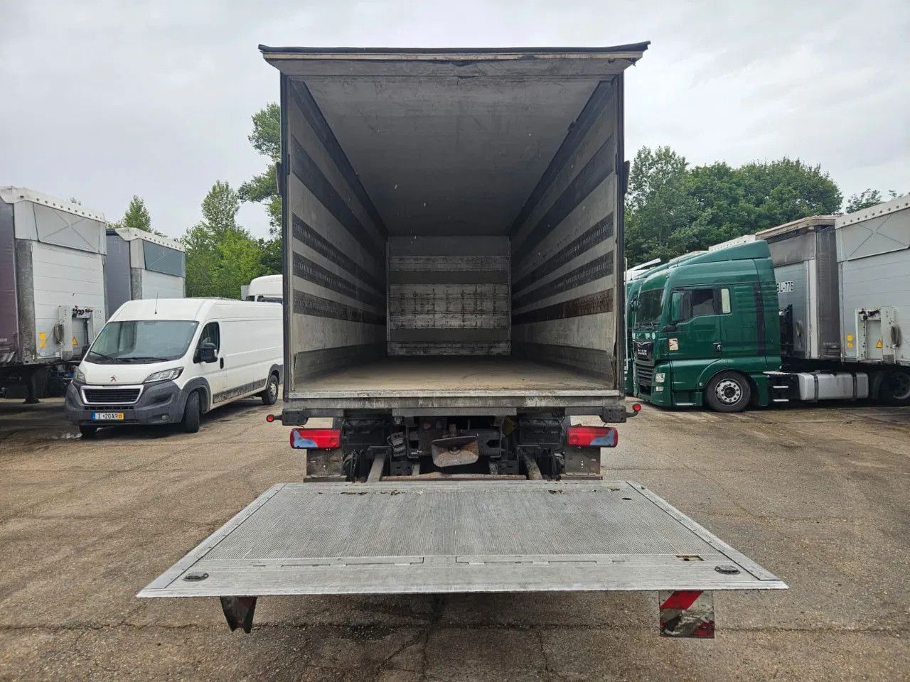 Scania R480 BOX Tail Lift Euro5 - Lastbil varevogn: billede 5 Scania R480 BOX Tail Lift Euro5 - Lastbil varevogn: billede 5